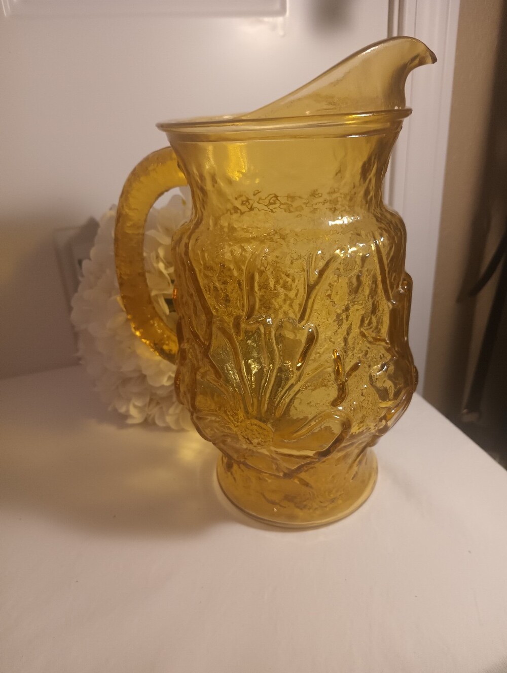 Mid Century Rainflower Daisy Pitcher